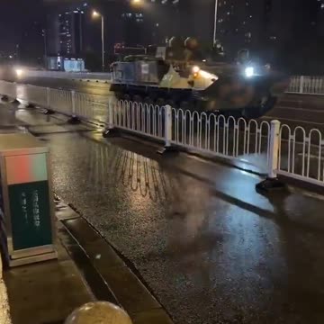 BREAKING: The Chinese military is getting ready, spotted on the streets of Xuzhou City