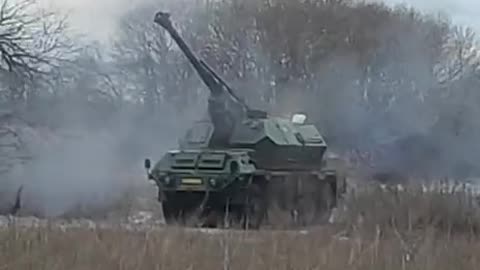 Ukrainians Fire Brand New DANA Artillery Piece