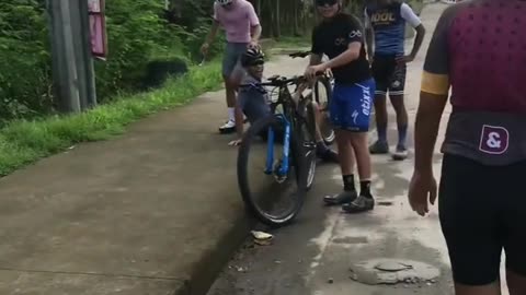 Ayan nakita na 😂