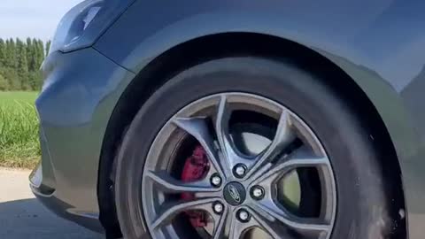 Automobile driving starts repairing tires.