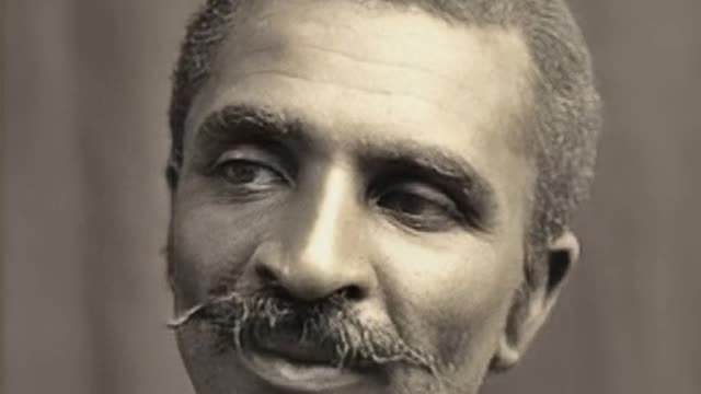 Animate the faces in your family photos