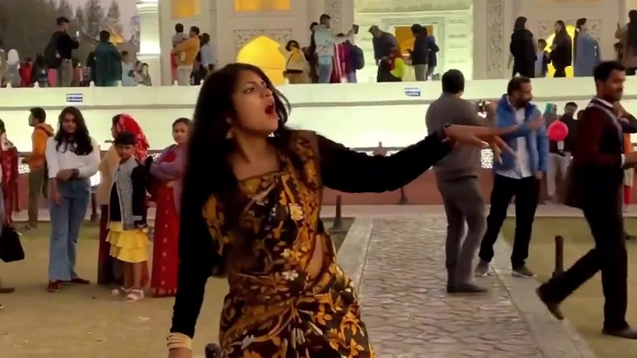 Tajmohol dance