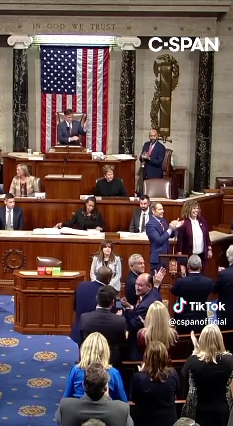 Swearing In New Member of Congress
