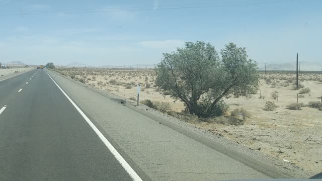 Two minutes of Truckin. Yermo, CA