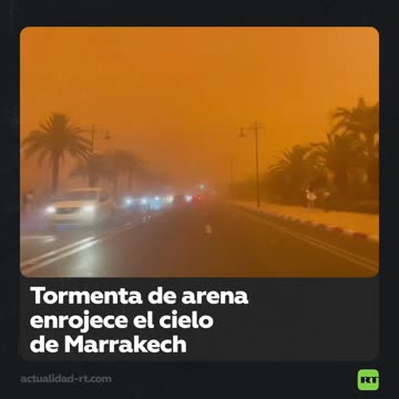 Tormenta de arena tiñe de rojo el cielo de una ciudad en Marruecos