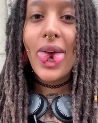 The Art of Tongue Splitting: A Brave and Controversial Body Modification