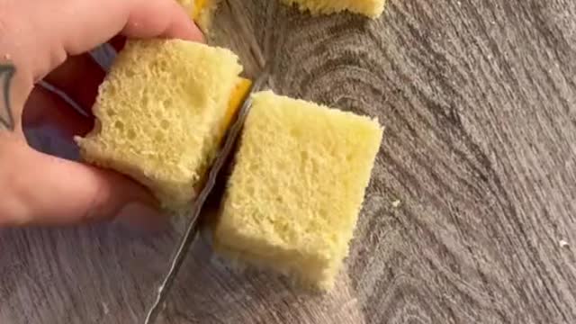 FRENCH TOAST BUT MAKE IT CHEESY