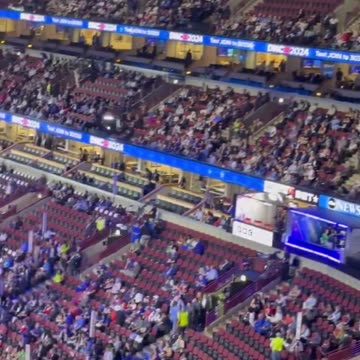 DAMN! DNC is PACKED!!!!!!