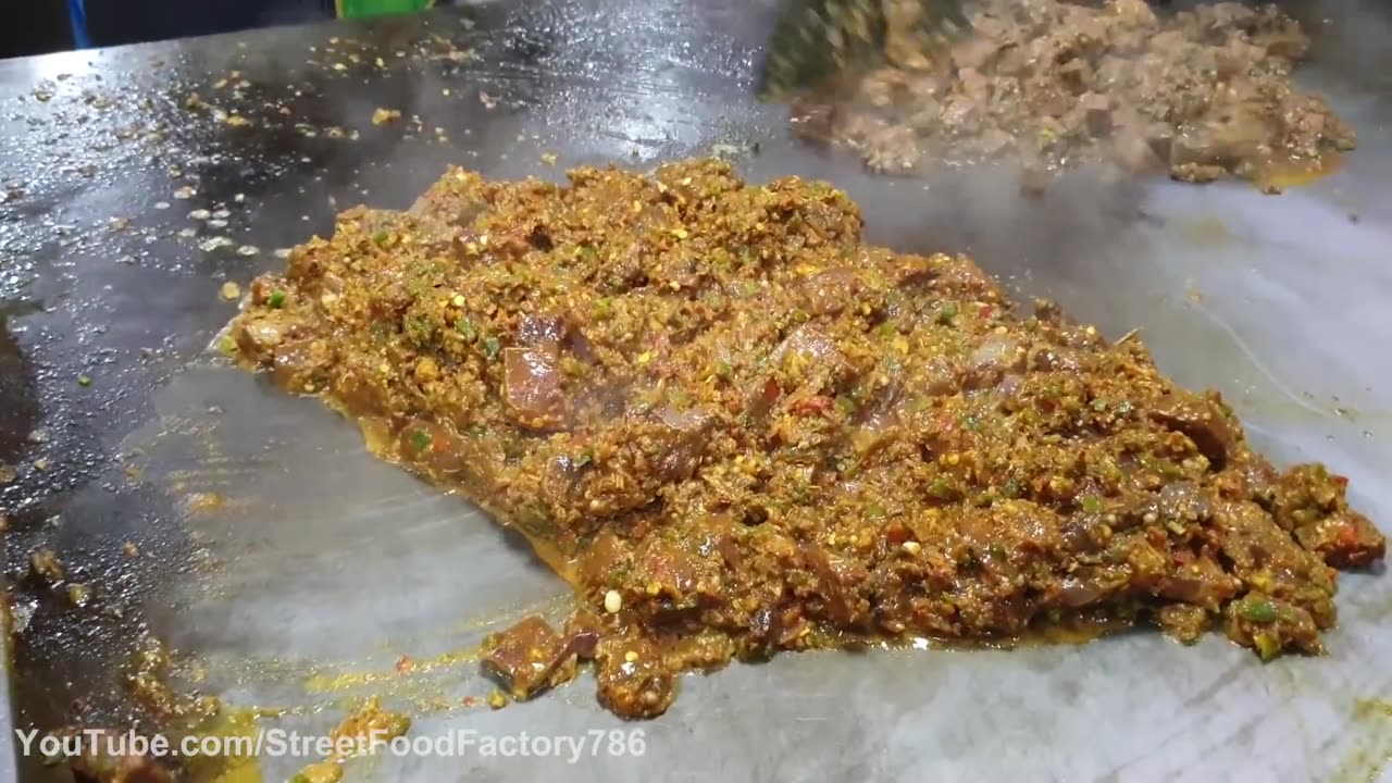 MUTTON TAWA KALEJI -- Masala Tawa Fry Kaleji -- Fried Liver Recipe -- Pakistan Street Food.