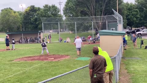 Yankees vs White Sox. ( Little League Baseball)