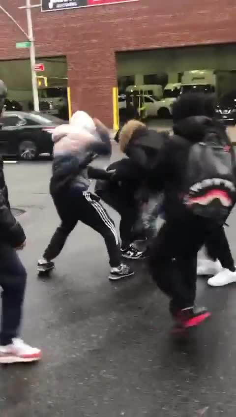 Teen Mob Beat Down Lone Student In Broad Daylight Assault In Queens