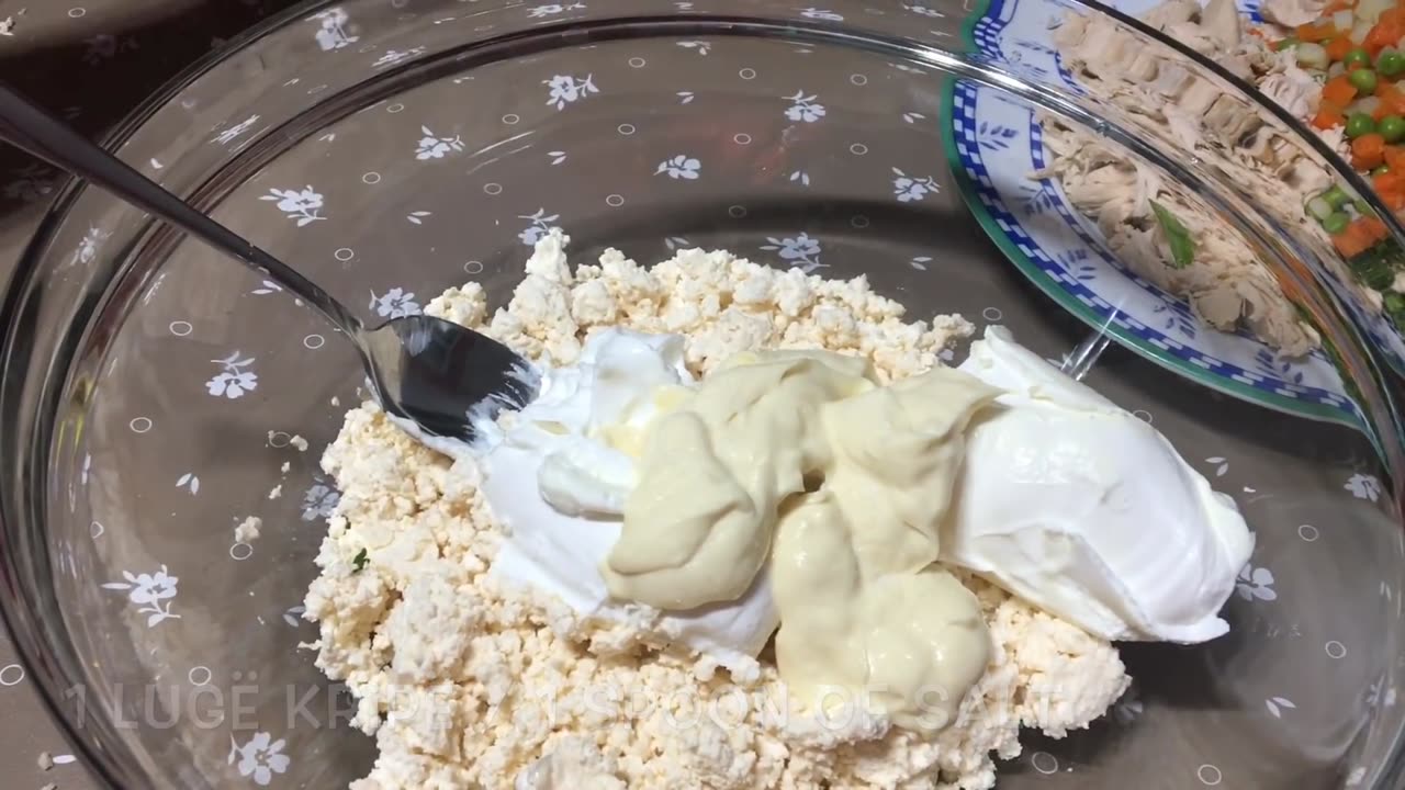 FURNARINKA ME SALLATË PULE - shumë e shijshme dhe e shëndetshme !! _ FURNARINKA WITH CHICKEN SALAD !