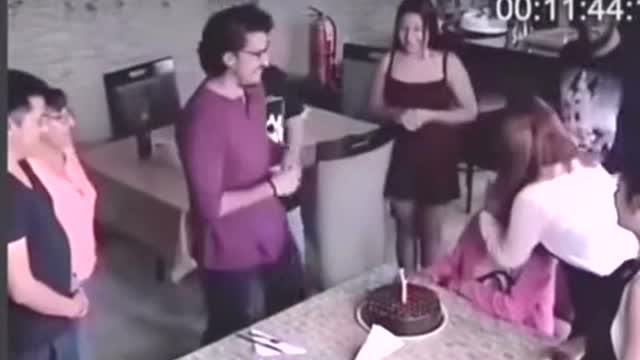 Old lady gets surprise birthday at restaurant