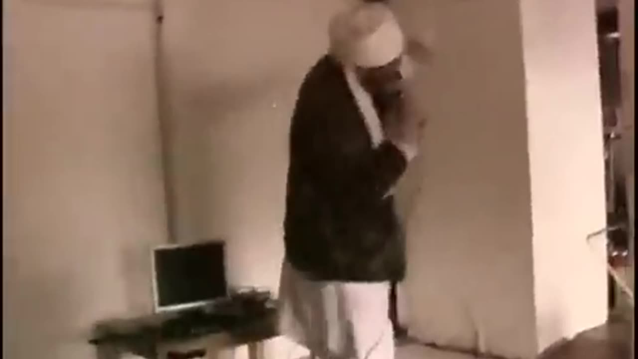 Osama bin laden sings poker face (Ka7ana archive)