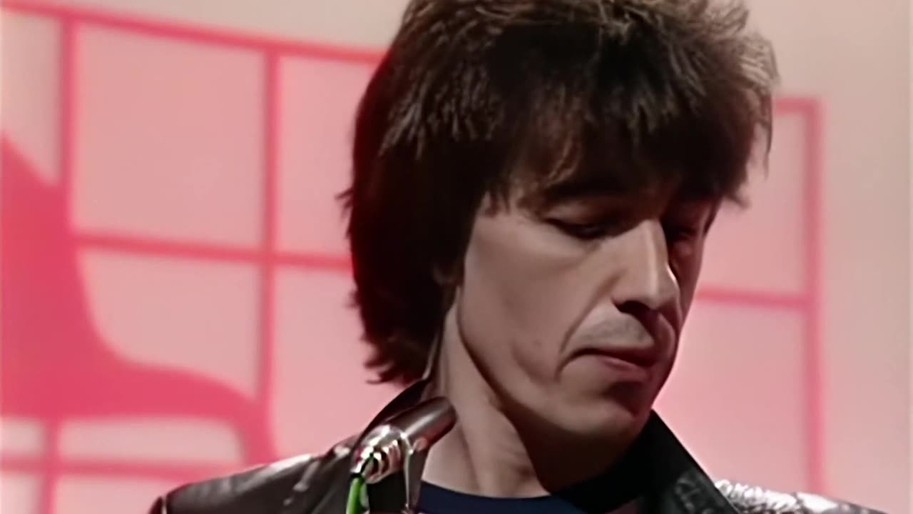 Bill Wyman - A New Fashion (Kenny Everett Tv Show 25.02.1982) (Upscaled) 1080p