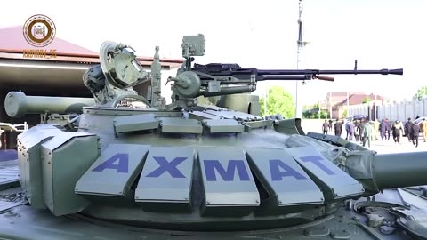 Ramzan Kadyrov na tanku T- 72