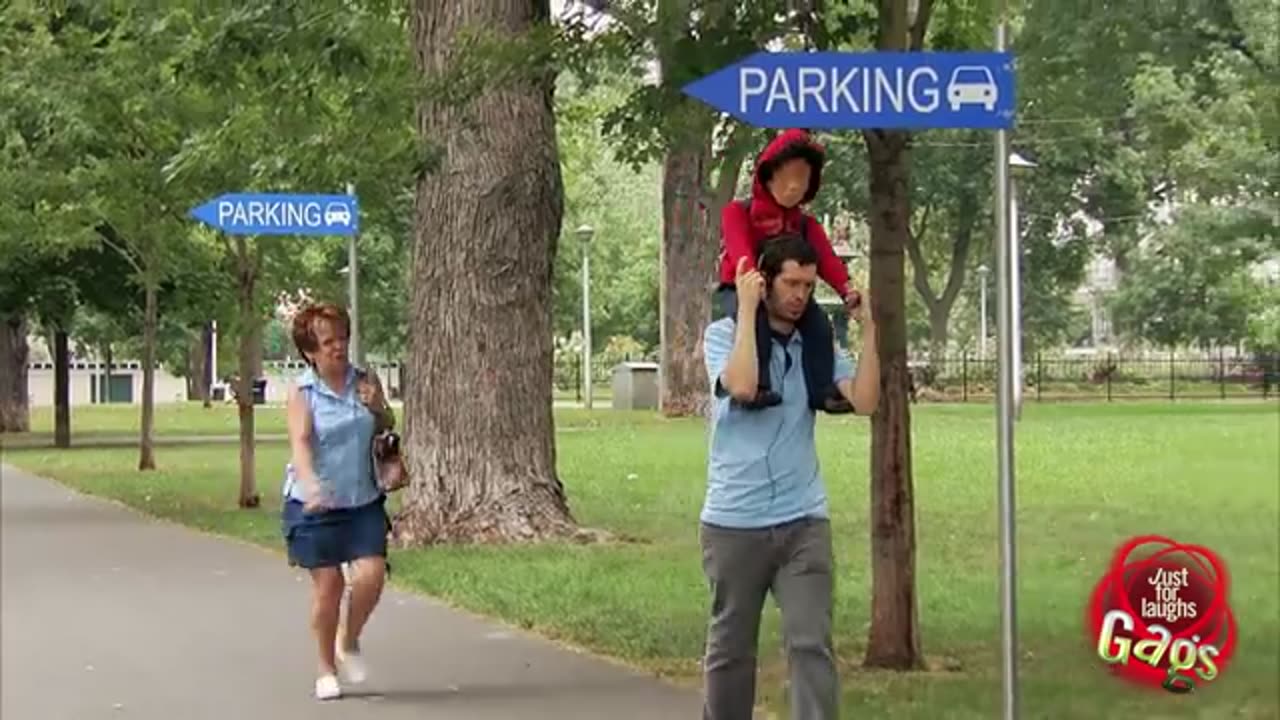 Mejores Bromas - Papá descuidado😂