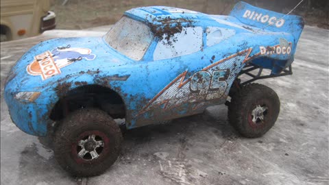 Custom Lightning McQueen 4x4 Traxxas Slash Rips it Up! Old Youtube