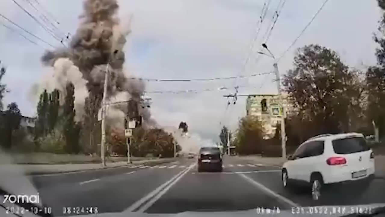 Dashcam video shows moment of missile strike in Dnipro, Ukraine