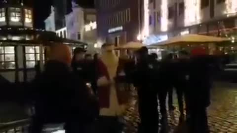 Santa Claus in Germany arrested for not having a mask 🤣🤣