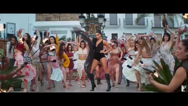 Jhoome Jo Pathaan Song | Shah Rukh Khan, Deepika | Vishal & Sheykhar, Arijit Singh, Sukriti,