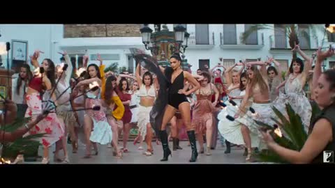 Jhoome Jo Pathaan Song | Shah Rukh Khan, Deepika | Vishal & Sheykhar, Arijit Singh, Sukriti,
