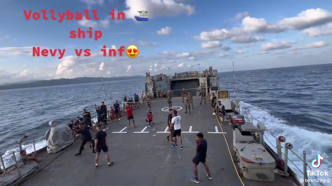 Volleyball 🏐 in Ship 🚢