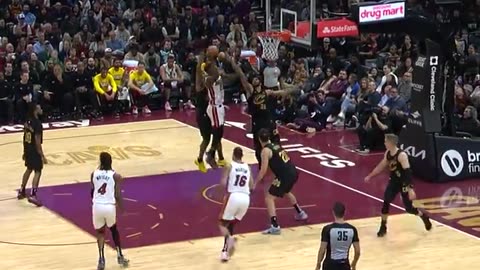 Butler Heats Up! Scores 20 Points in First Half (Heat vs. Cavs)