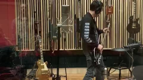 Studio Bass Solo- Rickenbacker 4003