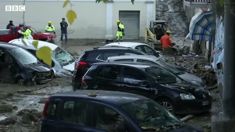 Italy declares state of emergency after deadly Ischia landslide - BBC News