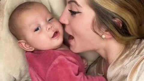 The Power of a Mother’s Love—Has Social Media Changed It? 💕👶