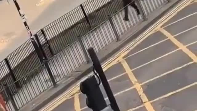 Police chase down a skateboarder in mile end_2