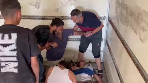 Attenzione immagini molto forti, con bambini deceduti.