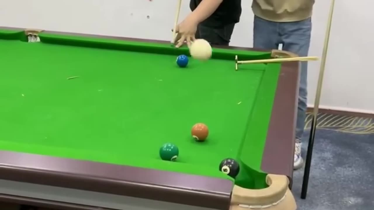 Funny Video - Billiards Tricks