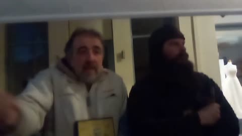 ΟΙ ΆΝΘΡΩΠΟΙ ΕΊΜΑΣΤΕ ΠΑΡΑΛΟΓΟΙ