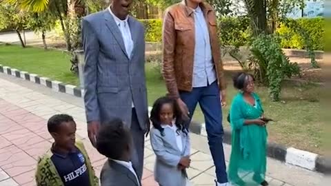 Long man and short man in Ethiopia