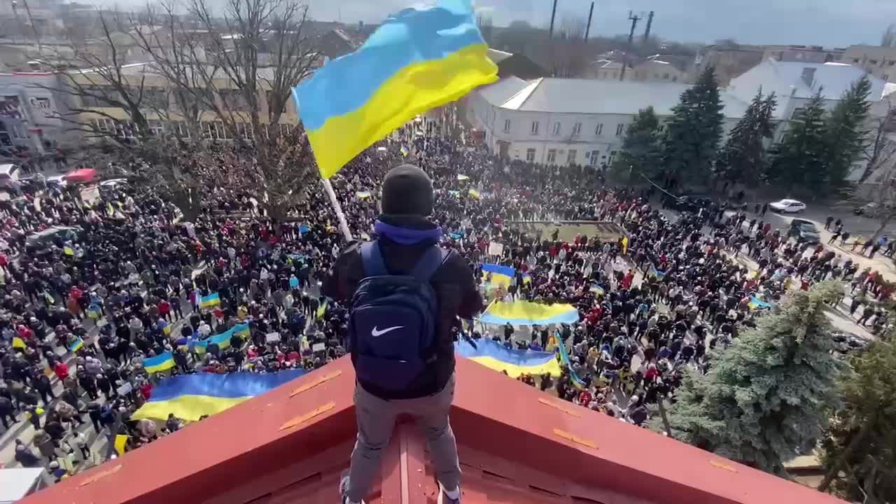 Rally from Nova Kakhovka!