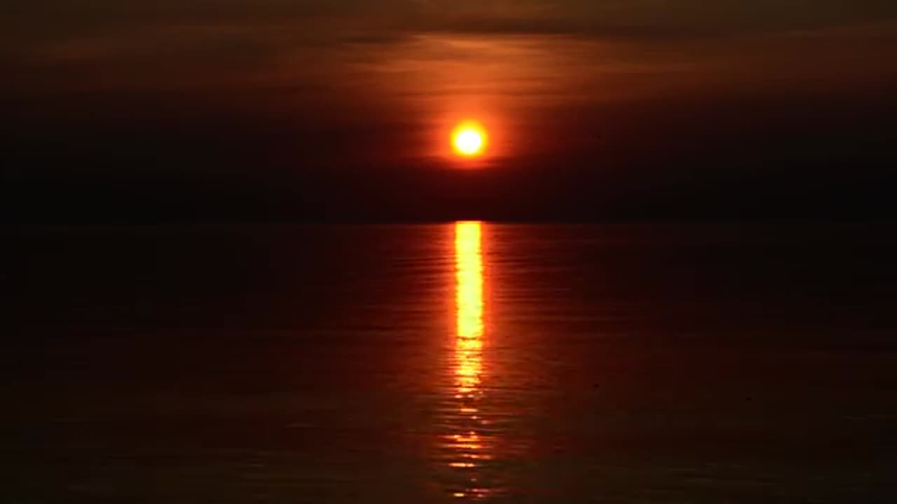 Flat Earth - Lake Ontario Sunrise