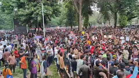 Students flock to Shaheed Minar... directly