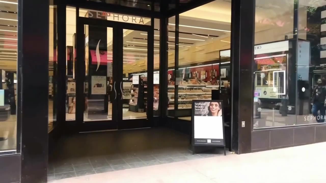 Stores closed in San Francisco