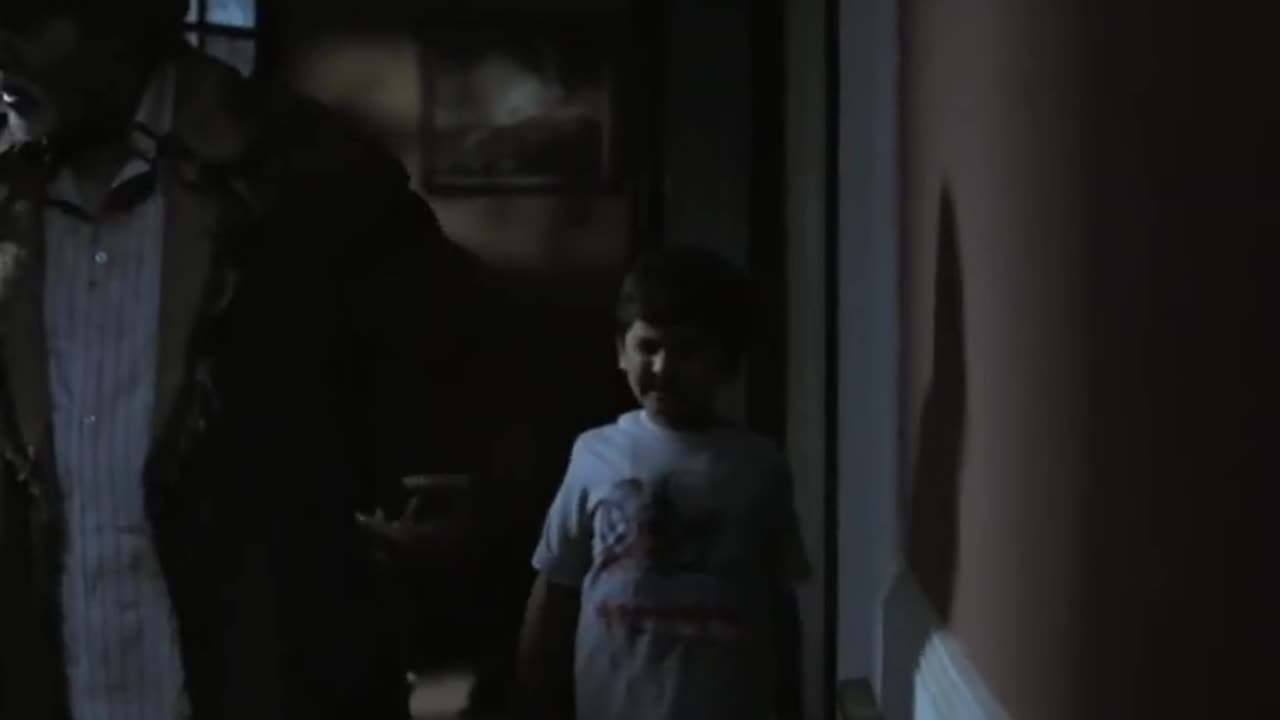 Funny clip of hindi movie (bhot )