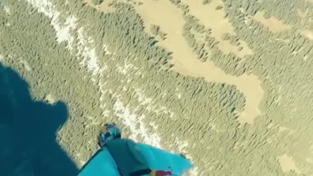 Flying with wing suits, the moment of failure, let's challenge together