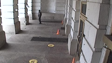 3210LHOB01MainEntranceExterior_2021-01-06_10h18min30s877ms.mp4