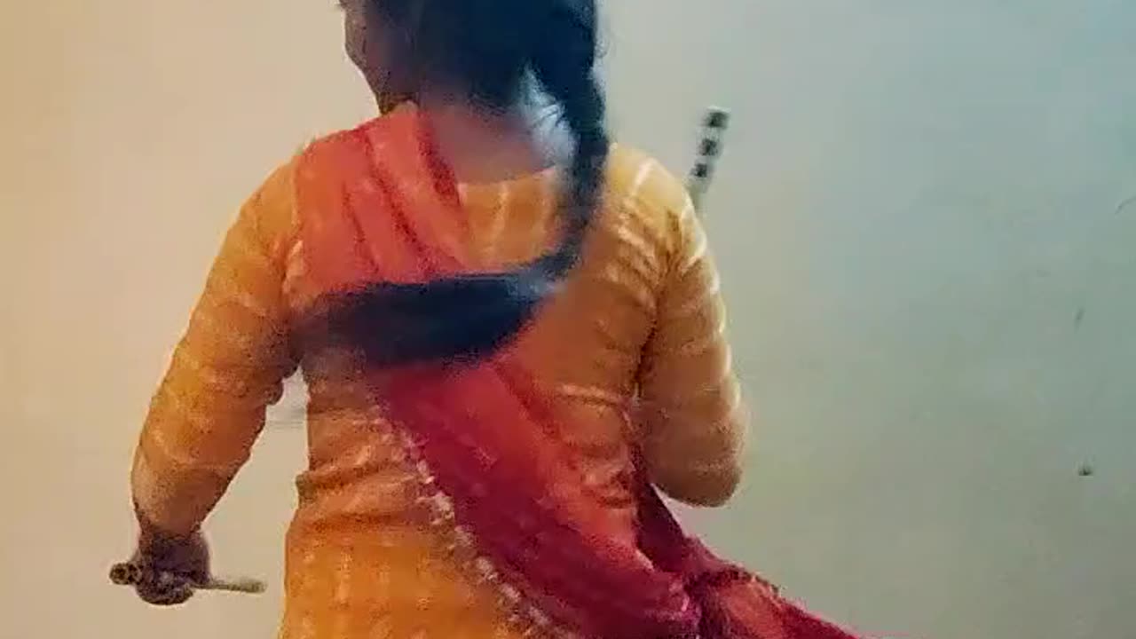 Solo garba dandiya dance by indian girl