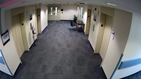 8005FCOB03ElevatorLobby_2021-01-06_21h40min01s353ms.mp4