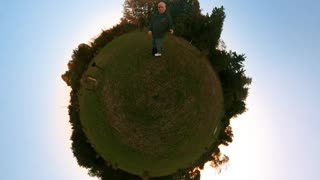 ks-16x Tiny Planet proves Globe