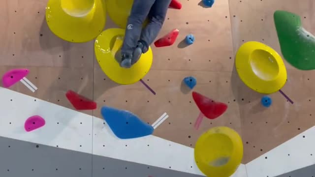 If this V3 doesn't know how to do it, it will climb into V6