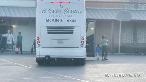 Reporters Discover Secret Migrant Smuggling Center