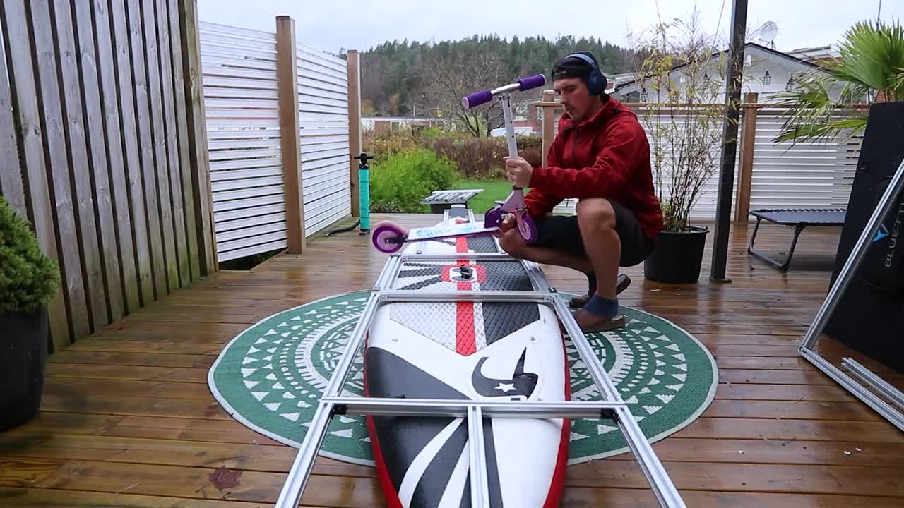 Trying To Build An Infinite Going Kayak With Solar Panels