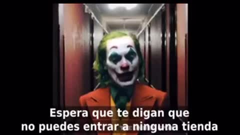 Jocker se burla de la masa obediente